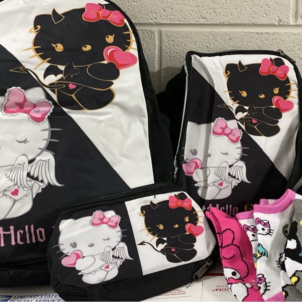 Hello Kitty Backpack and Accessories Set